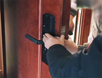 关岭24小时上门开锁公司